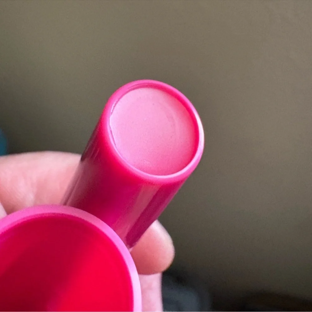 MAC Cosmetics SQUIRT PLUMPING GLOSS STICK in 13 AMPED Brand New Never Used. - Picture 8 of 13